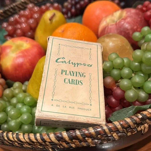 VINTAGE CALYPSO PLAYING CARDS - Picture 3 of 6